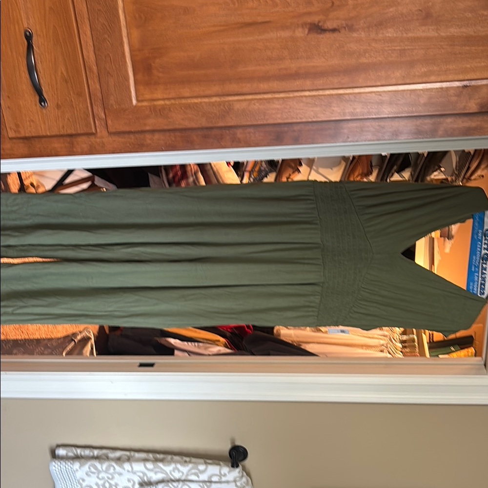 Olive Green Sleeveless Jumpsuit